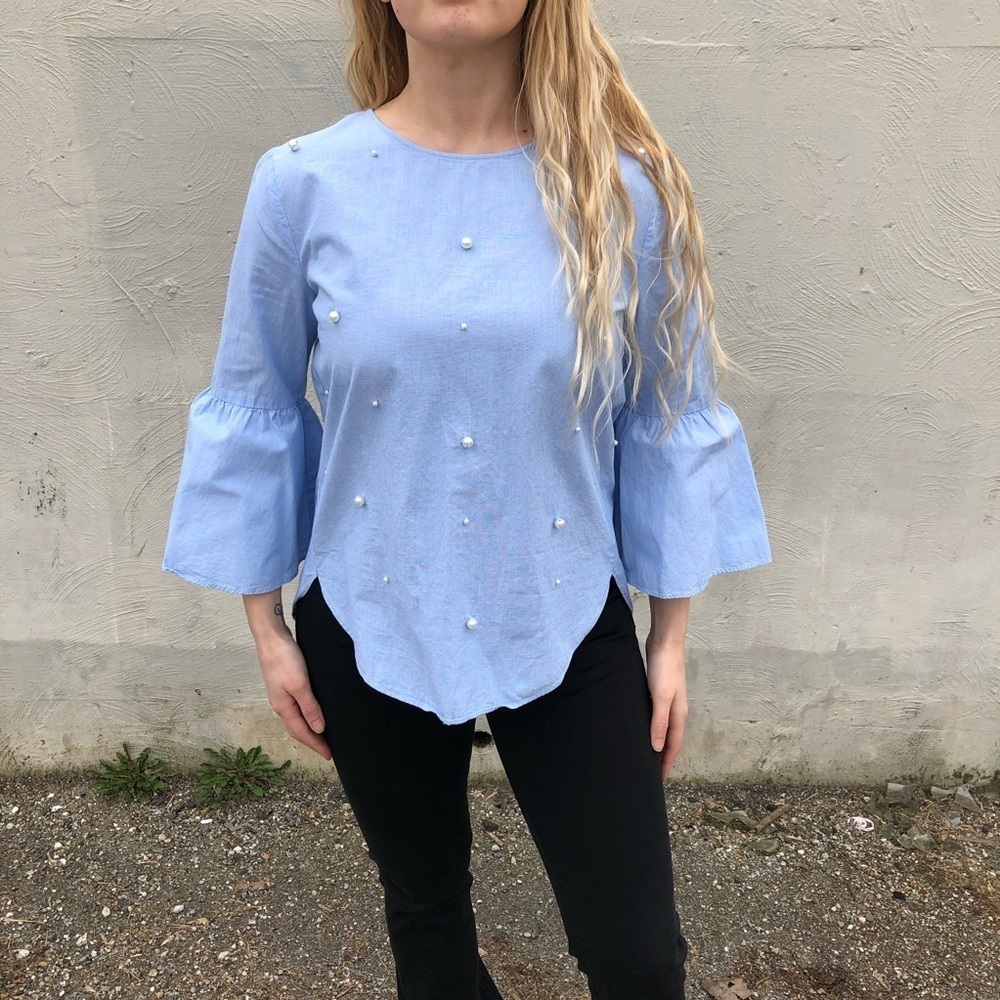 Loft blue pearl bell sleeve crewneck blouse